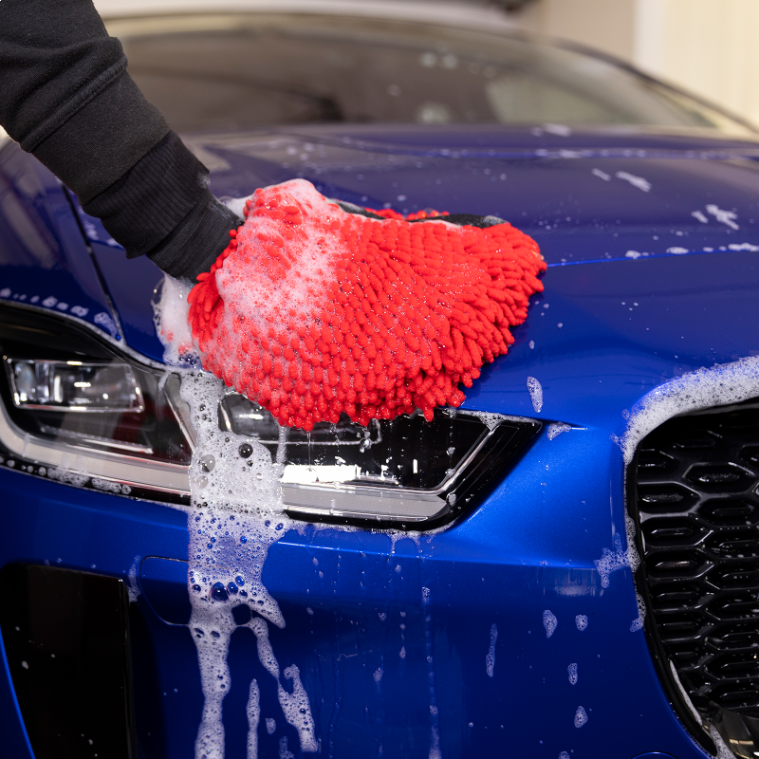 Autoglym Microfibre Wash Mitt. Red wash mitt. Autoglym Ireland. Autoglym Cork Ireland. Official Autoglym