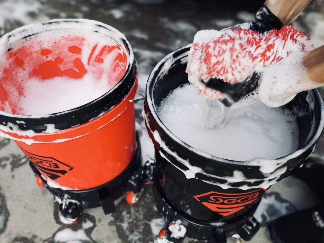 SGCB Cork Ireland. Safe wash bucket. two bucket wash method. black bucket with red logo.