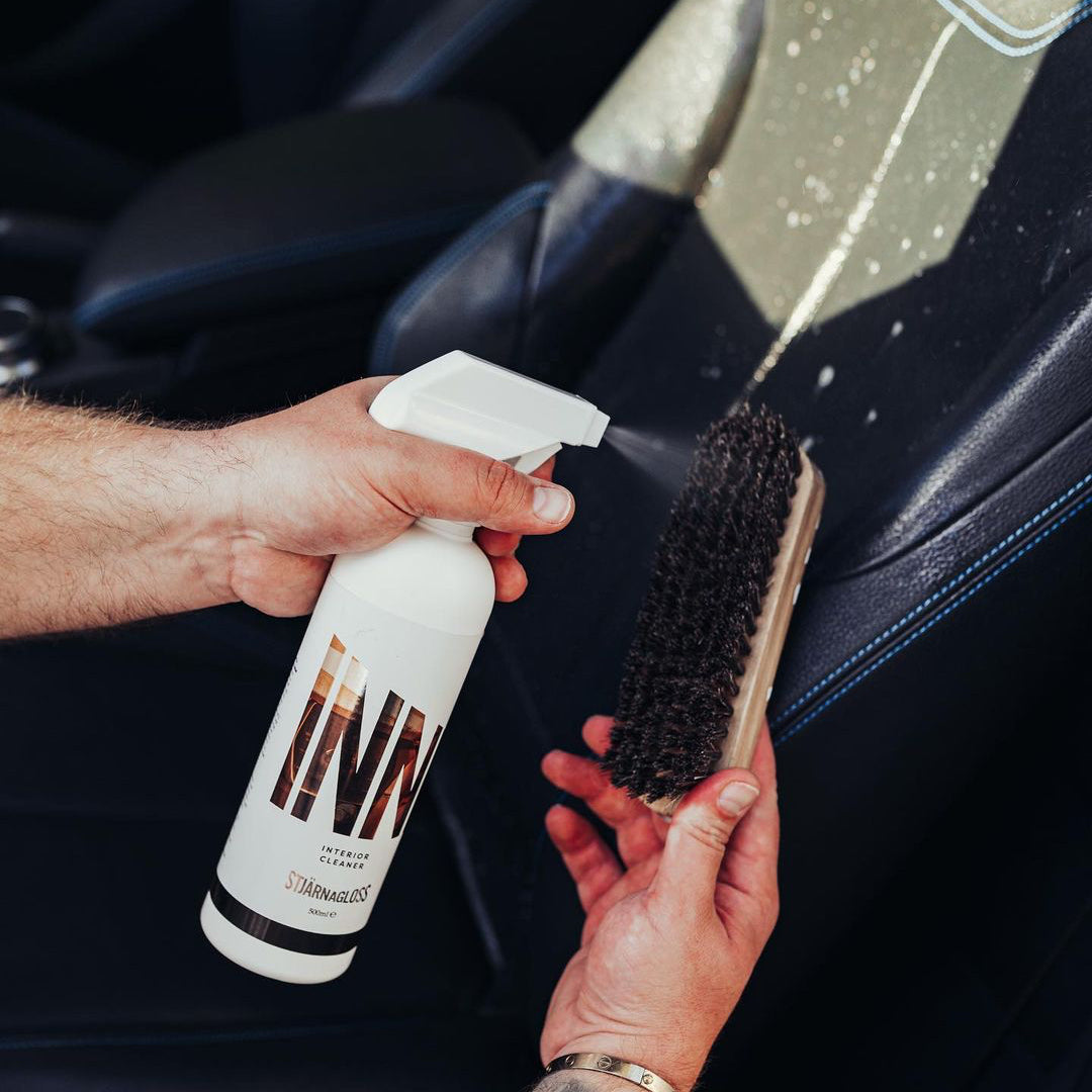 Stjarnagloss Interior Cleaner. Cleaner for dashboard. Interior plastic cleaner. Interior fabric cleaner. Stjarnagloss Ireland, Stjarnagloss Cork Ireland