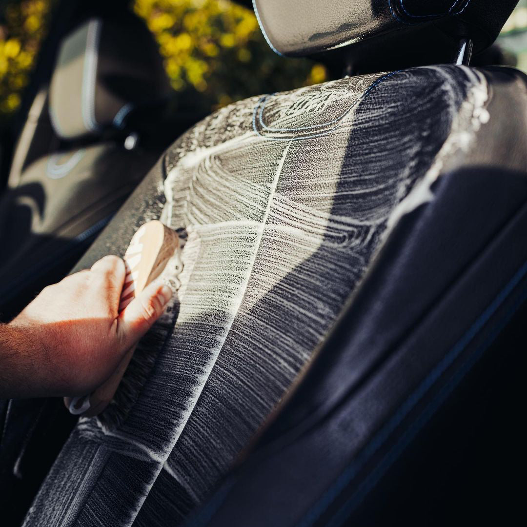 Stjarnagloss Interior Cleaner. Cleaner for dashboard. Interior plastic cleaner. Interior fabric cleaner. Stjarnagloss Ireland, Stjarnagloss Cork Ireland