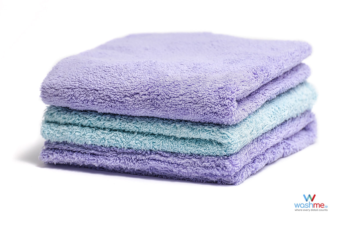 WashMe Microfibre. 500gsm ultra soft buffing microfibre in blue and viola or purple. 300gsm edgeless microfibre cloth. Sourced in Ireland. Irish Microfibre for interior and glass. Best microfibre. Microfibre Cork, Microfibre Ireland